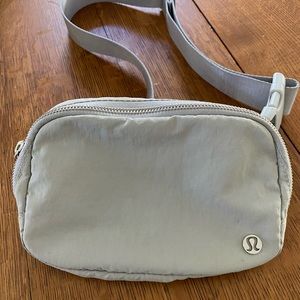 Everywhere belt bag